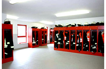 Uniformenschrank